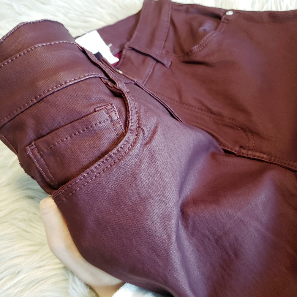 Host Pick 🥐 Mango Burgundy Jegging Pants
